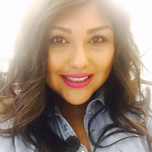 Meet your Posher, Elena