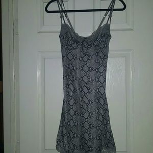 Victoria's Secret fitted nightie Size Small