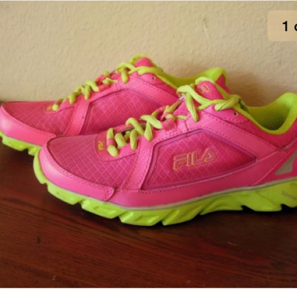 Fila Running Shoes size 6 Fila Running Shoes size 6