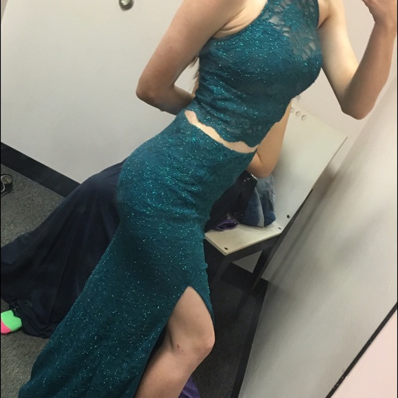 Emerald Green Two Piece Prom Dress - Picture 2 of 4