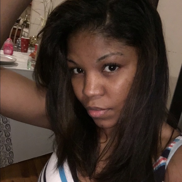 Meet your Posher, Anthea - Picture 1 of 1