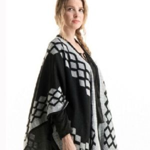 🦋Timeless, Classic Chessboard Jacquard Poncho🦋