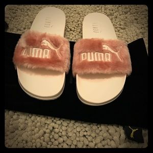 Puma x Rihanna Fenty fur slide