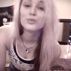 Meet your Posher, Karra