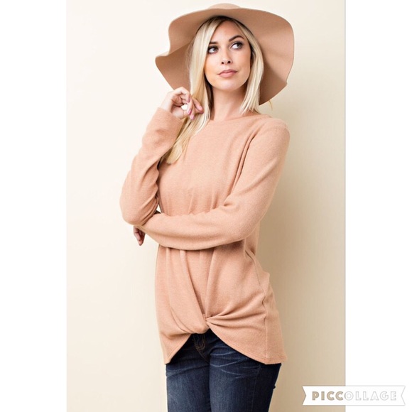 πJust The Right Touchπ - Picture 3 of 4