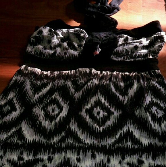 Metropark dress. -Size 1- Grey and black.
