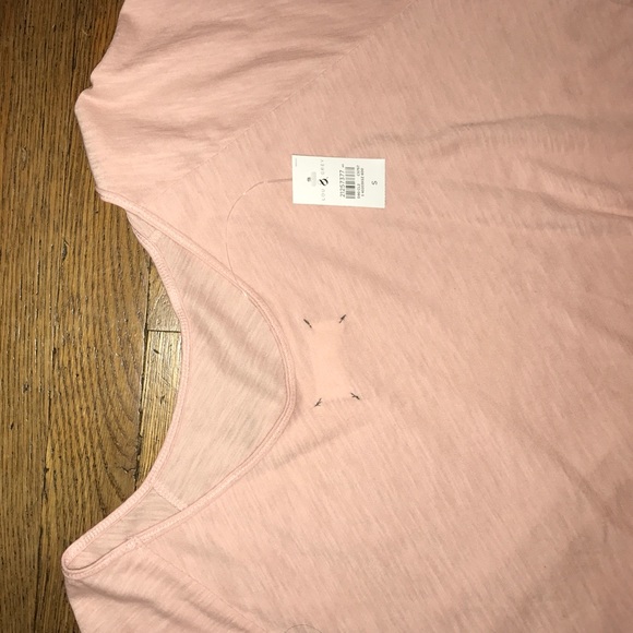 💥LAST CHANCE💥 Scoop Back Tee - Picture 2 of 4