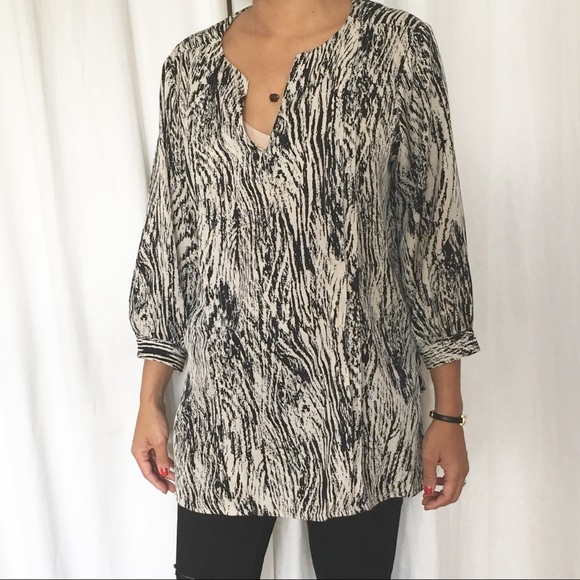 Loyal Hana tunic- maternity and nursing top - Picture 1 of 3