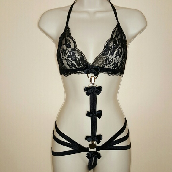 LINGERIE