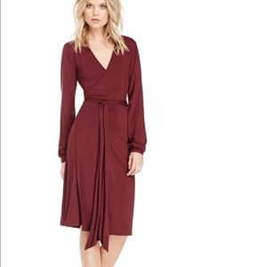 DailyLook modal wrap dress