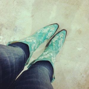 Corral turquoise cowboy boots size 8.5