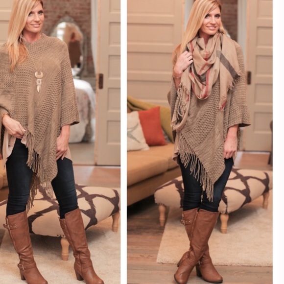 💋Plaid Fringe Scarf - Picture 3 of 3