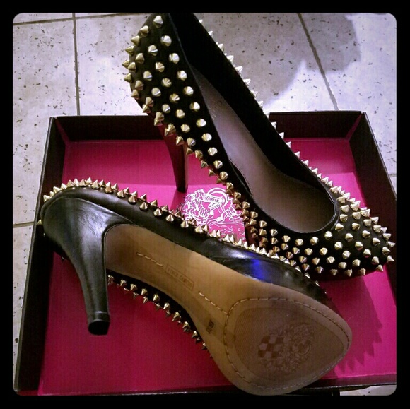 Heels - Picture 1 of 1