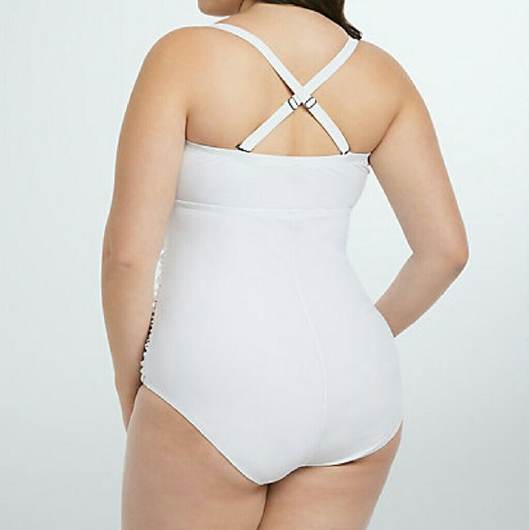 Torrid white Front One Piece Swimsuit white 0x L - Picture 3 of 6