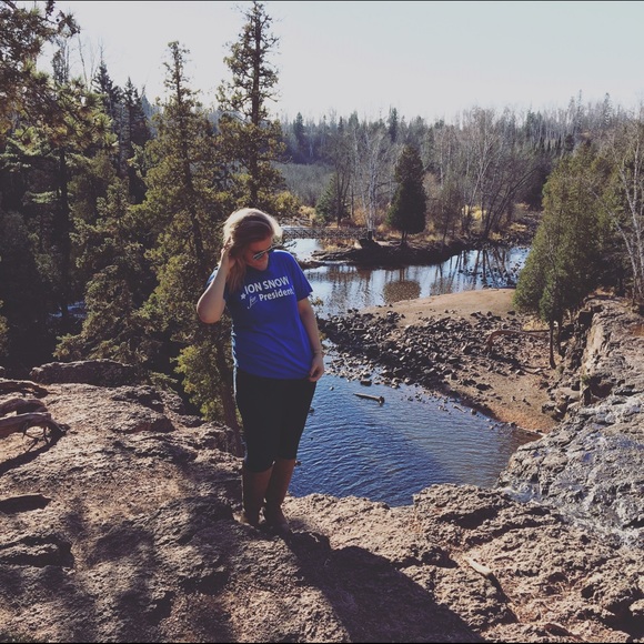 Meet your Posher, Lindsay - Picture 3 of 4