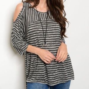 Tops - NWT Cold Shoulder Black & Gray Tunic Top