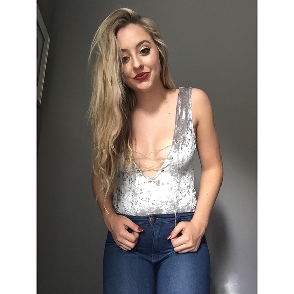 LAST1•Crushed Velvet Bodysuit - Picture 2 of 3