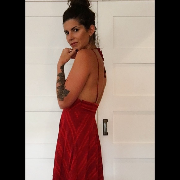 Dress - Picture 3 of 3