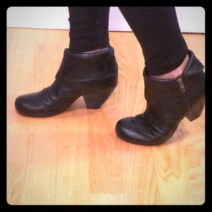 Aerosoles black booties, Size 5.5