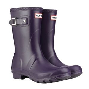 Short purple Wellies, barely used, size 6M/7F