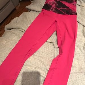 New, limited edition size 2 lululemon wunderunders