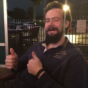 Meet your Posher, Zach