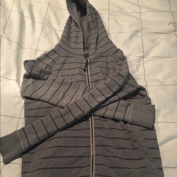 Grey zip up Lulu Jacket