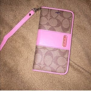 COACH wristlet/wallet/phone case