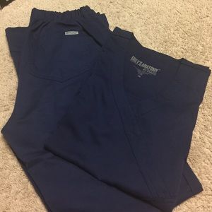 Grey's Anatomy Scrubs in Navy