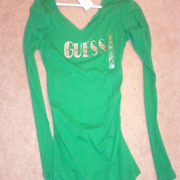 Guess V Neck Top for Woman. Size XL.Green.