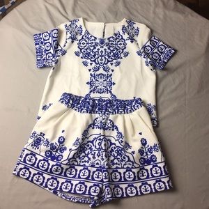 NWOT Blue and White Set!