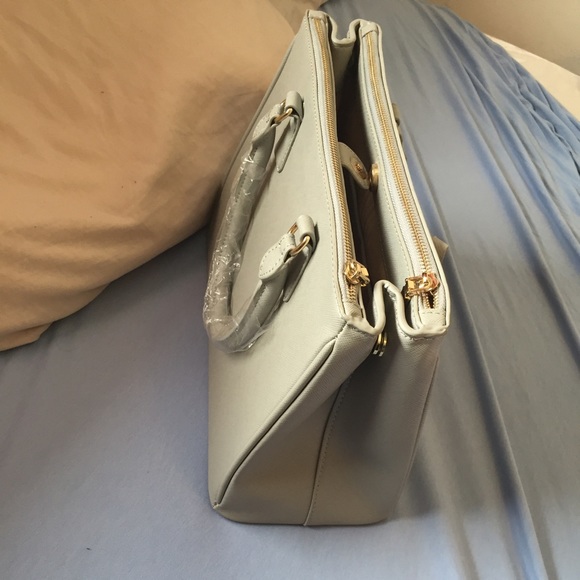 Hand bag - Picture 3 of 3