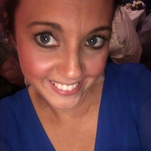 Meet your Posher, Nicole