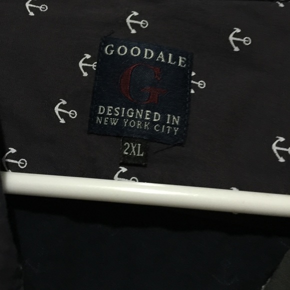 Button down - Picture 3 of 4