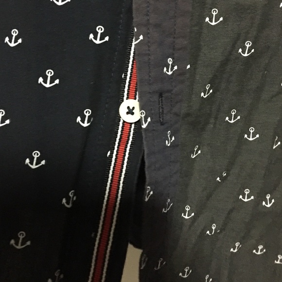 Button down - Picture 4 of 4