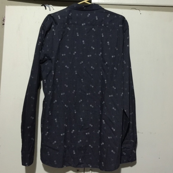 Pineapple button down - Picture 2 of 4