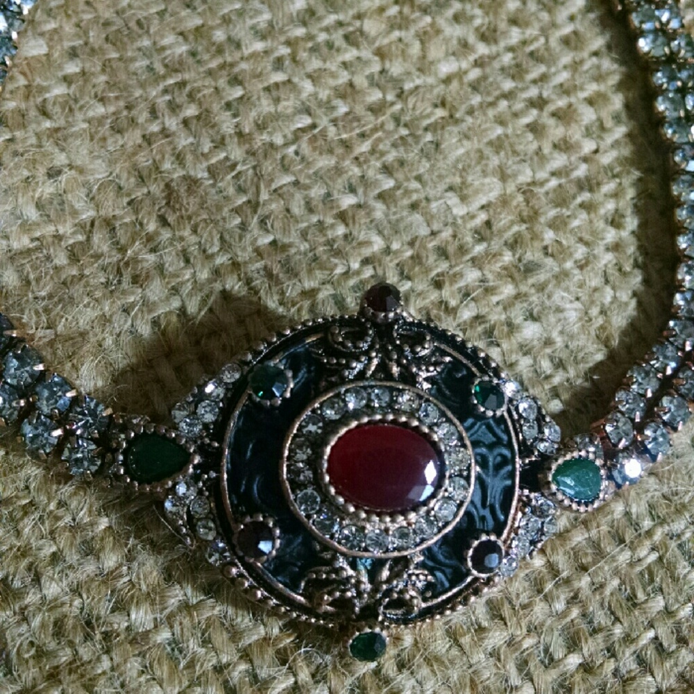 Authentic Elegant Bracelet - Picture 3 of 4