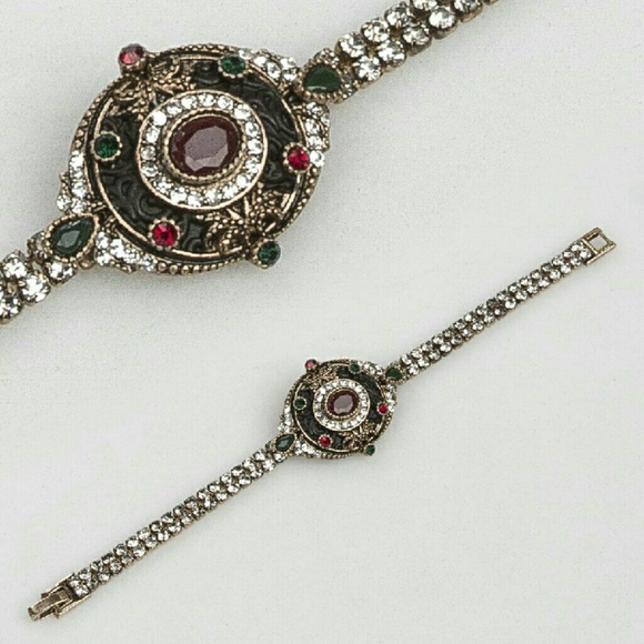 Authentic Elegant Bracelet - Picture 4 of 4