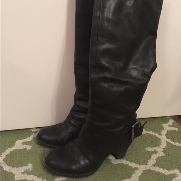 REDUCED! 😉 Nine West Black Knee High Boots