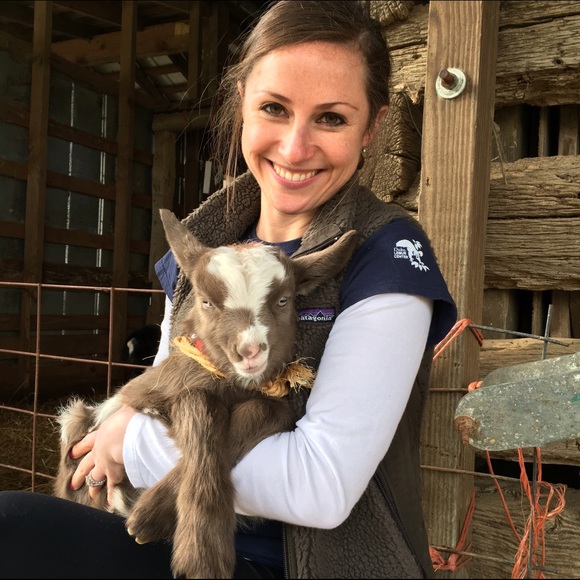 Meet your Posher, Carly - Picture 1 of 1