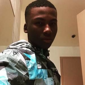 Meet your Posher, Sidney