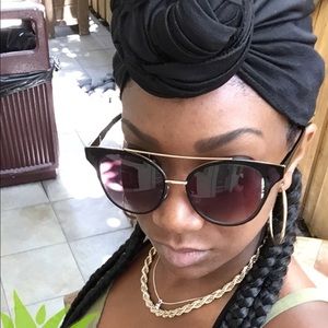 Meet your Posher, Courtney