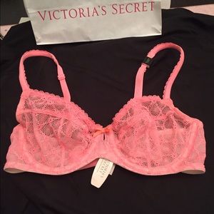Last special ⚡️NWT VS body by Victoria 34C  bra