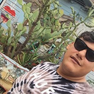 Meet your Posher, Juan