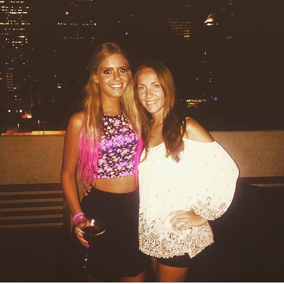 Meet your Posher, Melissa - Picture 4 of 7