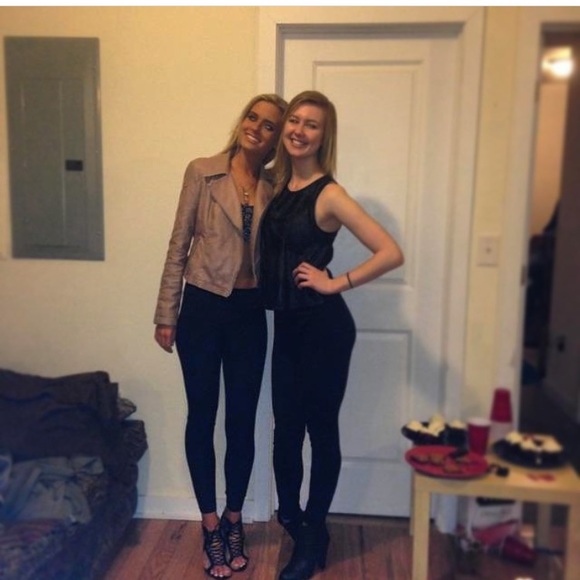 Meet your Posher, Melissa - Picture 7 of 7