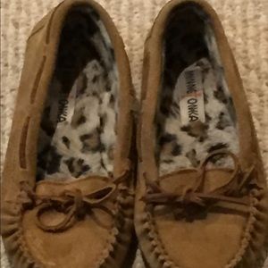 Minnetonka Moccasin slippers ❤️