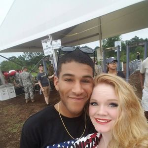 Meet your Posher, Deshawn