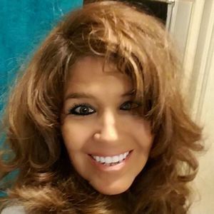 Meet your Posher, Joann