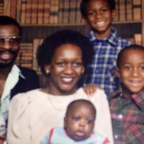 Meet your Posher, Earnie